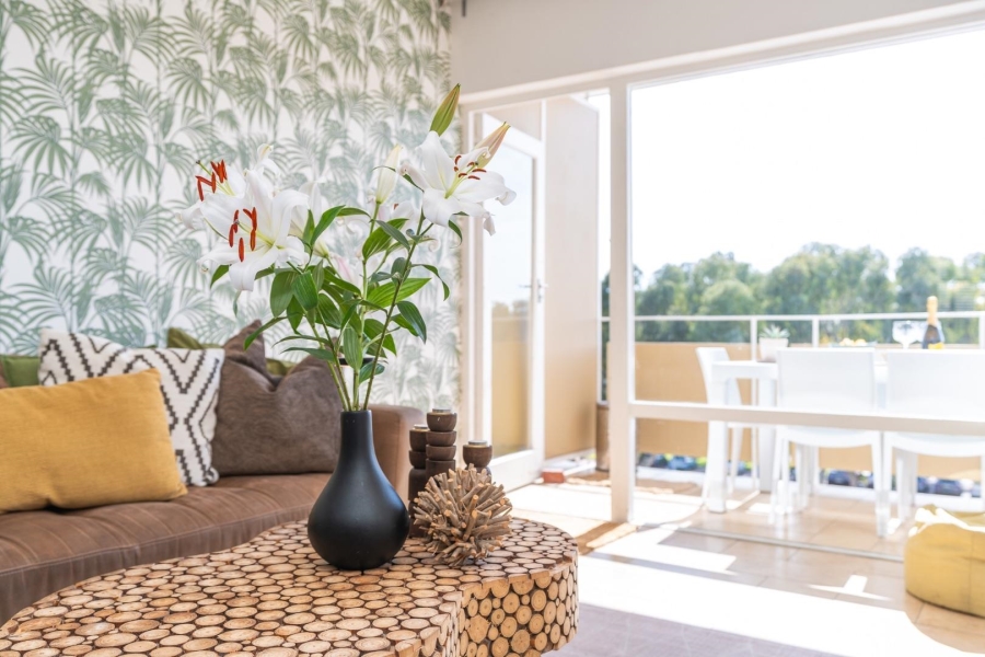 2 Bedroom Property for Sale in Green Point Western Cape